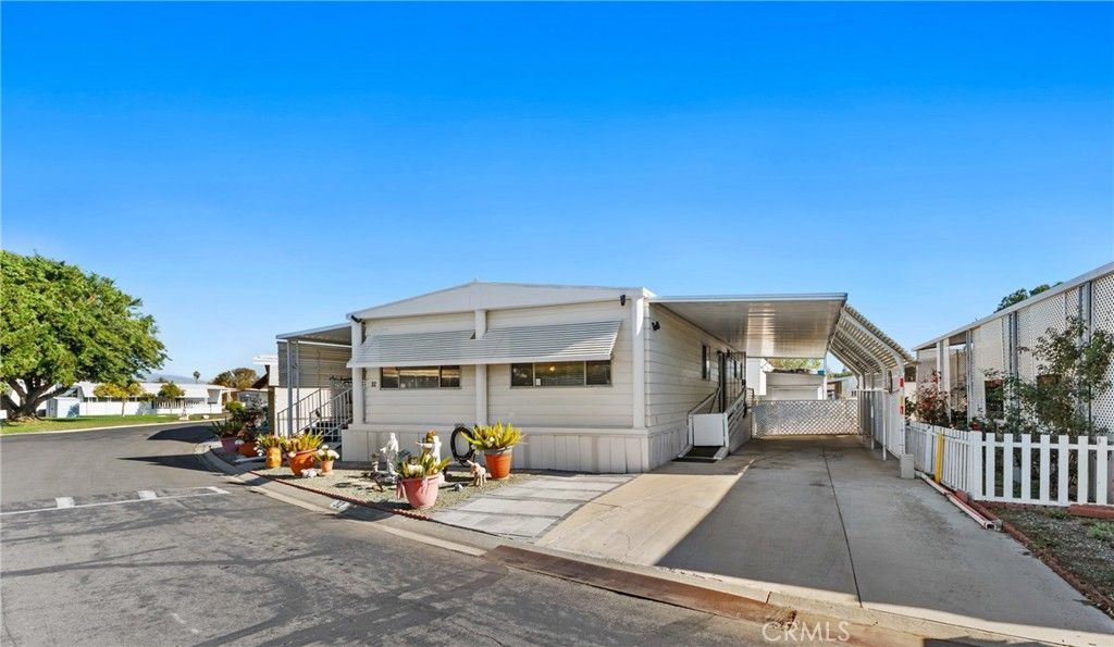 9391 California Ave 32, Riverside, CA 92503 — photo 2