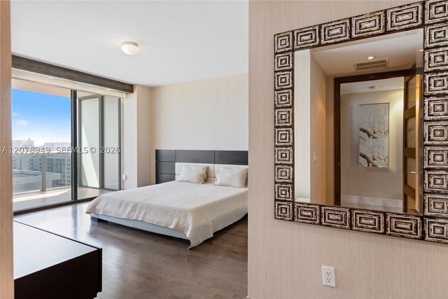 5875 Collins Ave 1902, Miami Beach, FL 33140