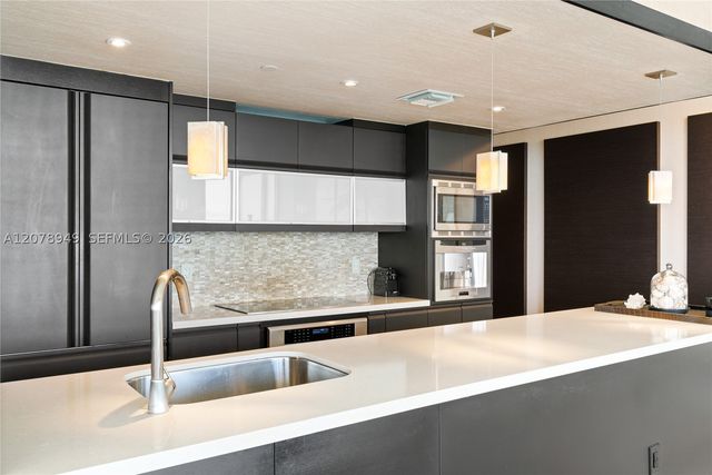5875 Collins Ave 1902, Miami Beach, FL 33140