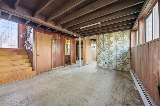 11 Hutchins Cir, Lynnfield, MA 01940