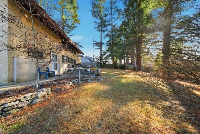 11 Hutchins Cir, Lynnfield, MA 01940