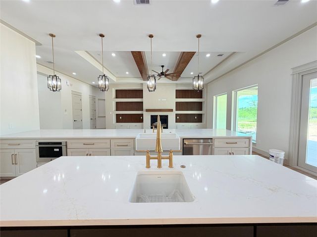 14380 Childress Ranch Dr, Washington, TX 77880