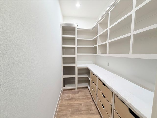 14380 Childress Ranch Dr, Washington, TX 77880