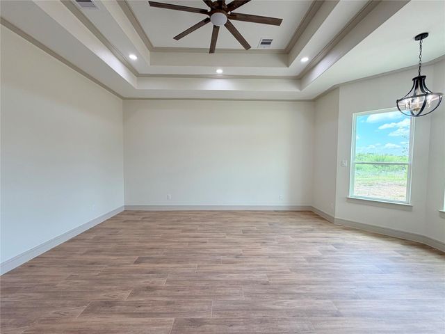 14380 Childress Ranch Dr, Washington, TX 77880