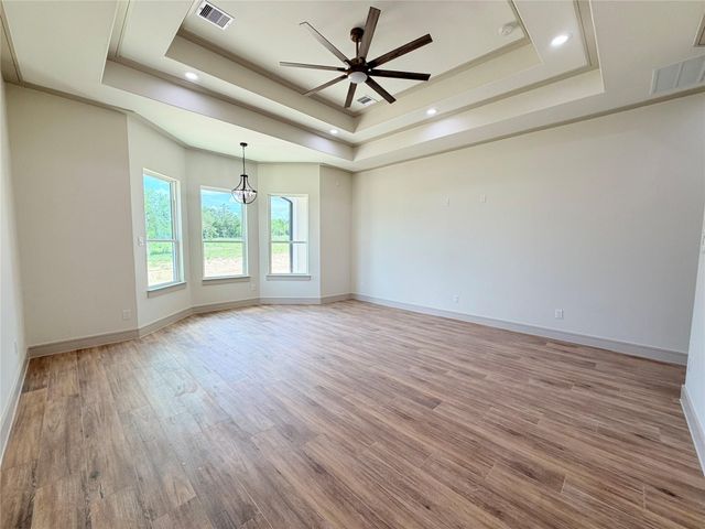 14380 Childress Ranch Dr, Washington, TX 77880