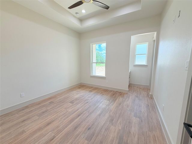 14380 Childress Ranch Dr, Washington, TX 77880