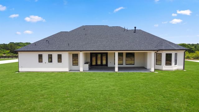 14380 Childress Ranch Dr, Washington, TX 77880