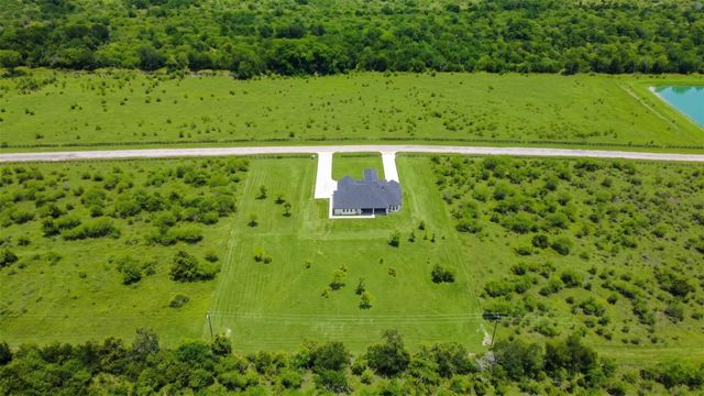 14380 Childress Ranch Dr, Washington, TX 77880