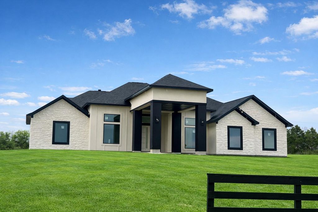 14380 Childress Ranch Dr, Washington, TX 77880