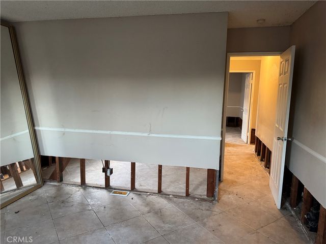 3186 E Radcliffe Avenue, Anaheim, CA 92806