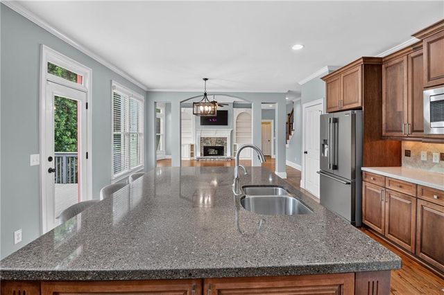315 Peninsula Point, Canton, GA 30115