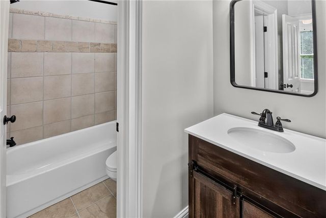 315 Peninsula Point, Canton, GA 30115