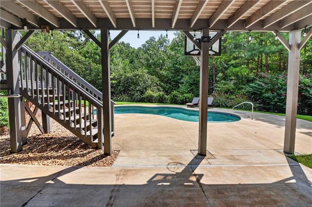 315 Peninsula Point, Canton, GA 30115