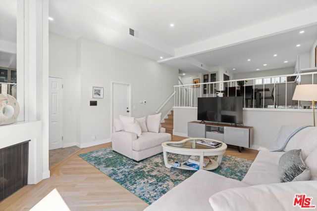 13072 Maxella Avenue 2, Marina Del Rey, CA 90292