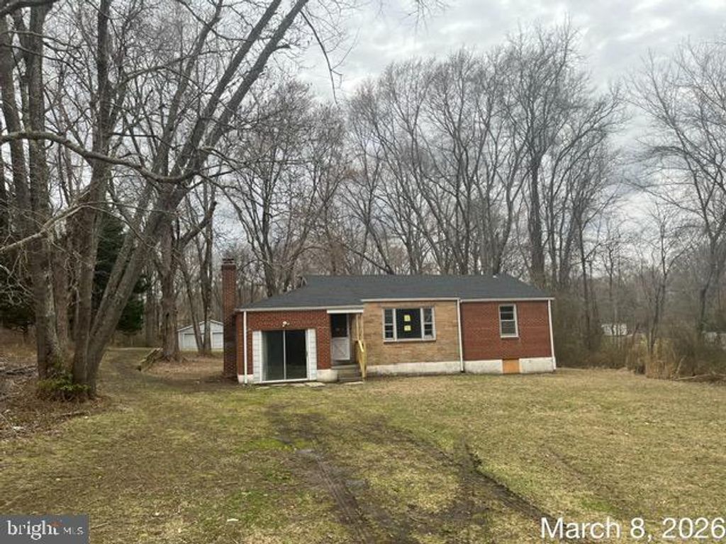 16201 HOLLY HILL DR, Waldorf, MD 20601