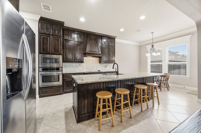 17031 Stonebriar Road, Woodway, TX 76712