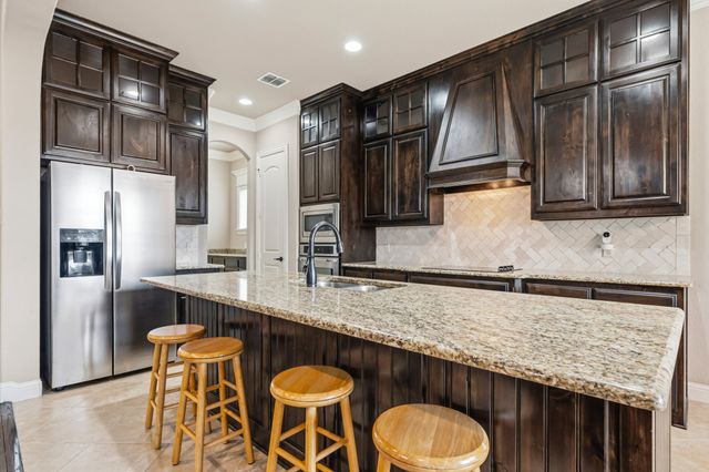 17031 Stonebriar Road, Woodway, TX 76712