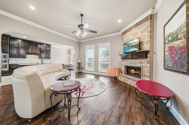 17031 Stonebriar Road, Woodway, TX 76712