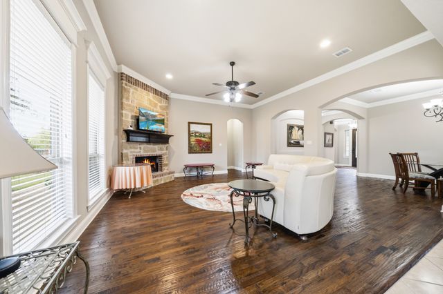 17031 Stonebriar Road, Woodway, TX 76712