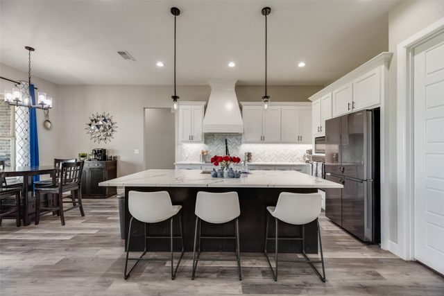1821 E Campus Road, Palmer, TX 75152