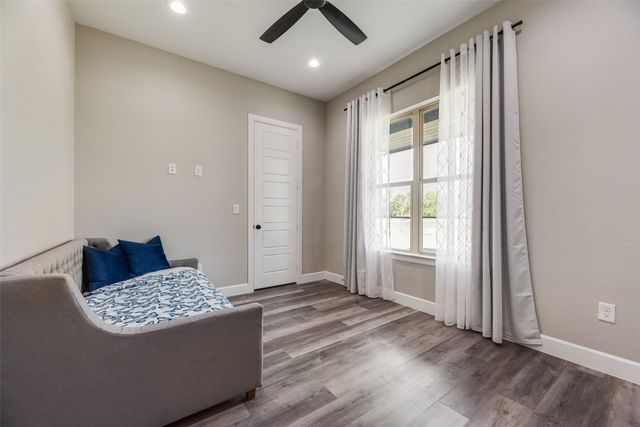 1821 E Campus Road, Palmer, TX 75152
