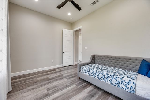 1821 E Campus Road, Palmer, TX 75152