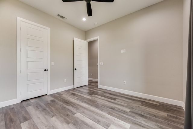 1821 E Campus Road, Palmer, TX 75152