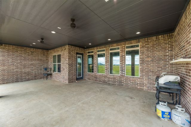 1821 E Campus Road, Palmer, TX 75152