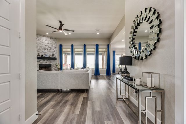 1821 E Campus Road, Palmer, TX 75152