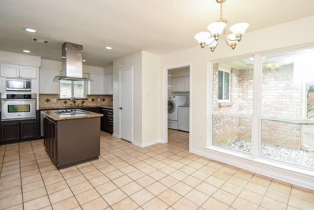 14206 Ella Lee Lane, Houston, TX 77077