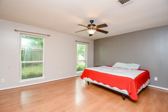 14206 Ella Lee Lane, Houston, TX 77077
