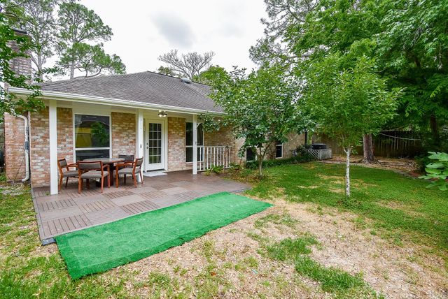 14206 Ella Lee Lane, Houston, TX 77077