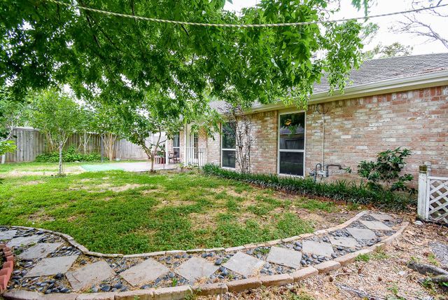 14206 Ella Lee Lane, Houston, TX 77077