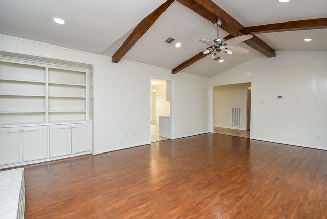 14206 Ella Lee Lane, Houston, TX 77077