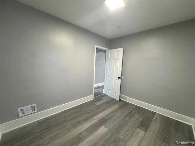 1781 Lafayette Boulevard, Lincoln Park, MI 48146