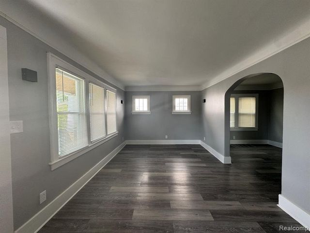 1781 Lafayette Boulevard, Lincoln Park, MI 48146