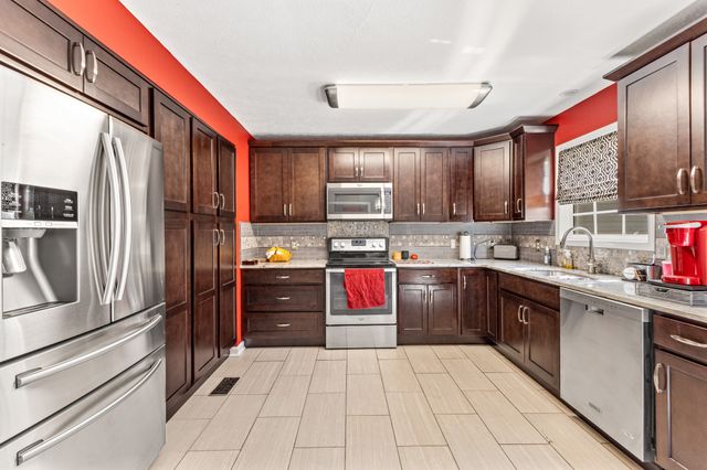 1010 Jacobs Valley Rd, Joelton, TN 37080