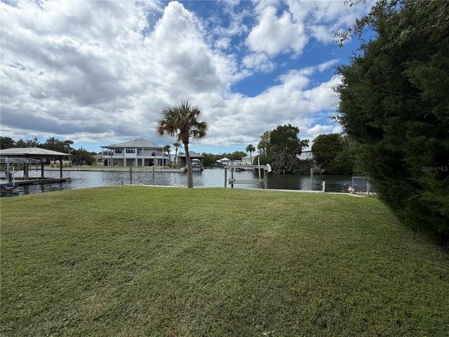 1610 NW 20TH AVENUE, Crystal River, FL 34428