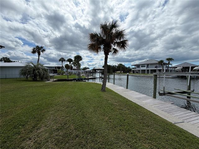 1610 NW 20TH AVENUE, Crystal River, FL 34428