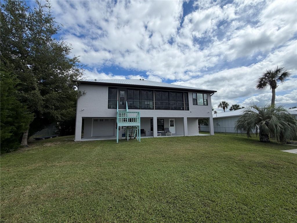 Image 18 of property listing at 1610 NW 20TH AVENUE, Crystal River, FL 34428