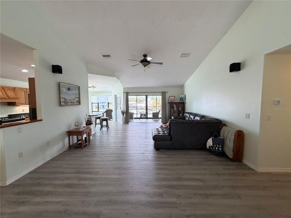 Image 24 of property listing at 1610 NW 20TH AVENUE, Crystal River, FL 34428