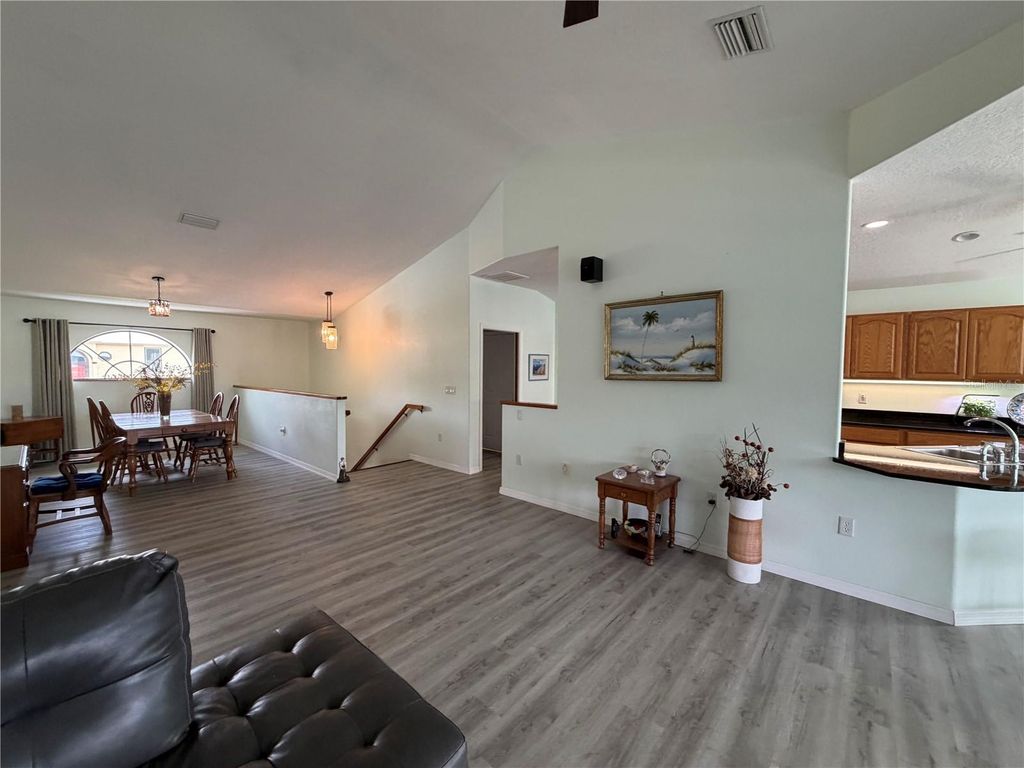 Image 25 of property listing at 1610 NW 20TH AVENUE, Crystal River, FL 34428
