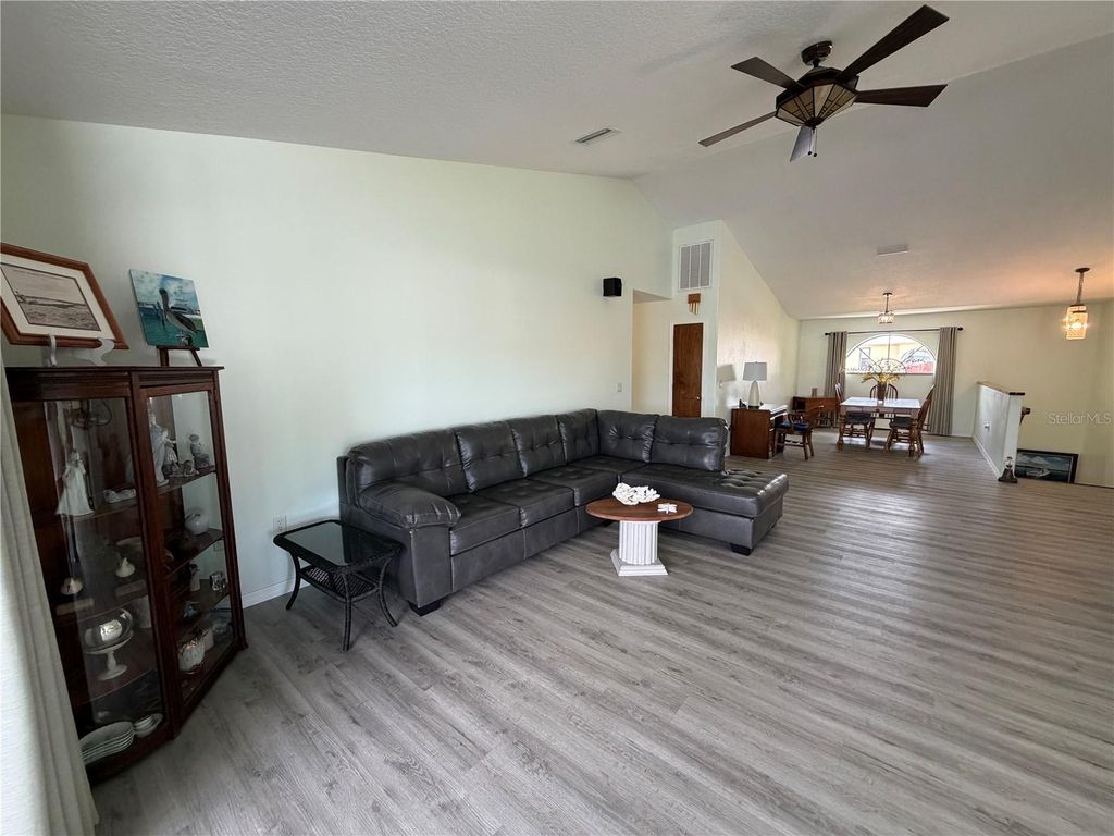 Image 29 of property listing at 1610 NW 20TH AVENUE, Crystal River, FL 34428