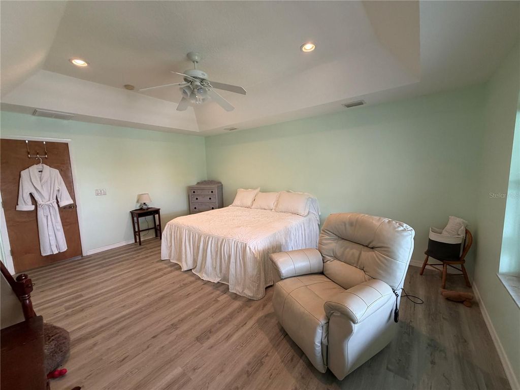 Image 51 of property listing at 1610 NW 20TH AVENUE, Crystal River, FL 34428
