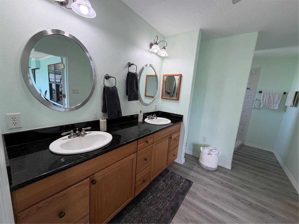 Image 53 of property listing at 1610 NW 20TH AVENUE, Crystal River, FL 34428