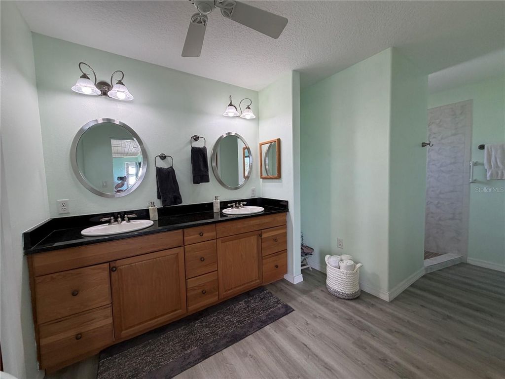 Image 54 of property listing at 1610 NW 20TH AVENUE, Crystal River, FL 34428