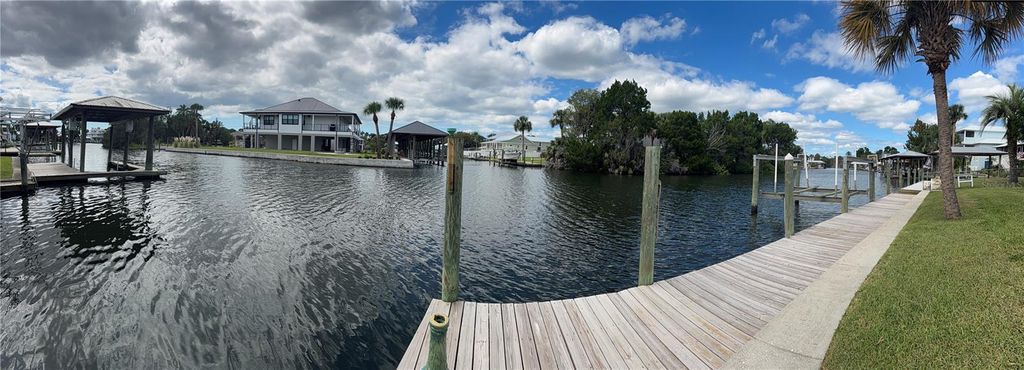 Image 7 of property listing at 1610 NW 20TH AVENUE, Crystal River, FL 34428