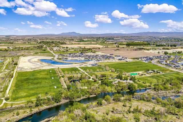 7206 Saddle Bred Way, Star, ID 83669