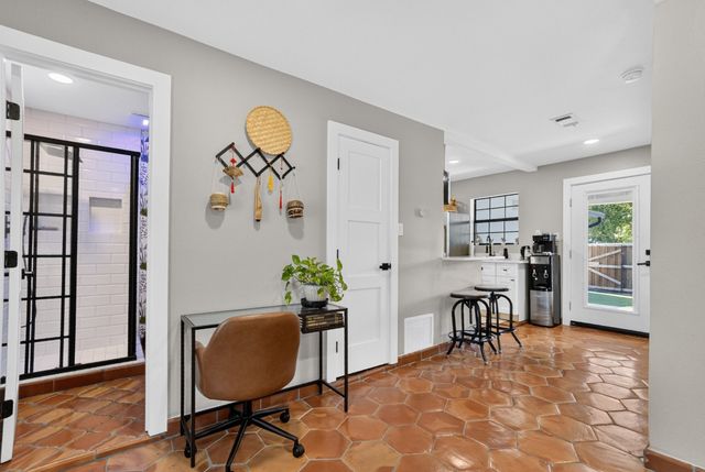3193 Northaven Road, Dallas, TX 75229