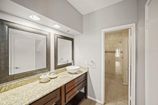 3780 Tanglewilde Street 306, Houston, TX 77063